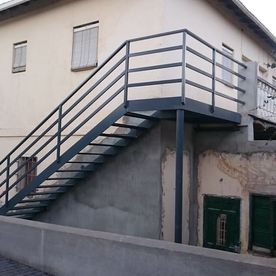 Cerrajería Epifanio Velasco escaleras de metal